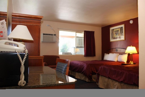 Budget Inn Main image